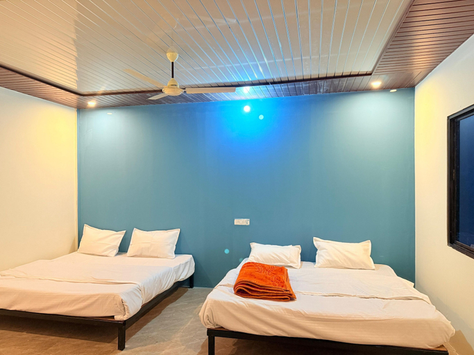 Bedroom 1, Neelkanth Resort, Rudraprayag