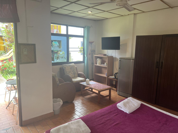 Bedroom, Baan Orchid Guesthouse, Phuket Island
