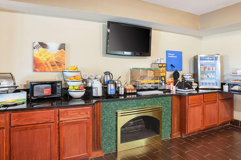 Food & Drinks 5, Comfort Inn Lincoln I-80, Lancaster