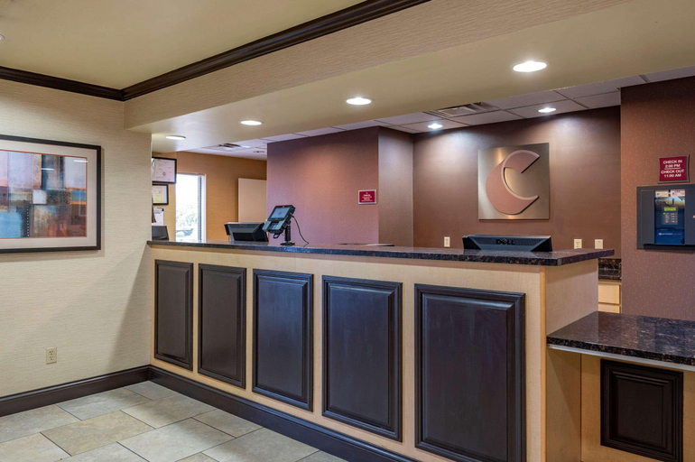 Public Area 3, Spark by Hilton Cincinnati Airport South, Boone