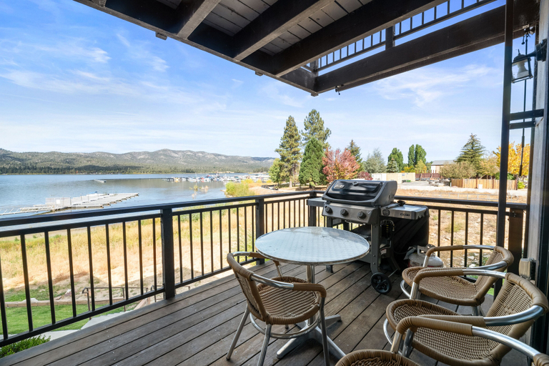 Others 4, Shores Lakefront Condo, San Bernardino