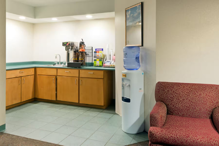 Public Area 2, Super 8 by Wyndham White River Junction, Windsor