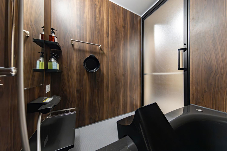 Bathroom 4, Rinn Kyoto Station West, Kyoto