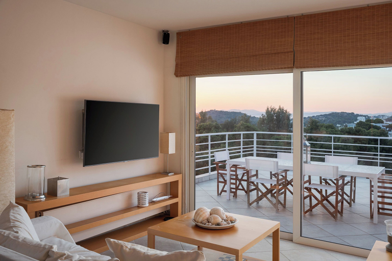 Others 4, Vouliagmeni Exclusive Residence, Attica