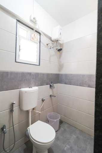 Bathroom 4, Hotel Tridents, Pune