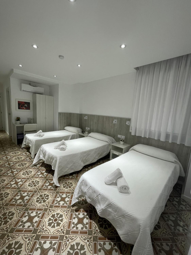 Bedroom 3, Hostal Nova Barcelona, Barcelona