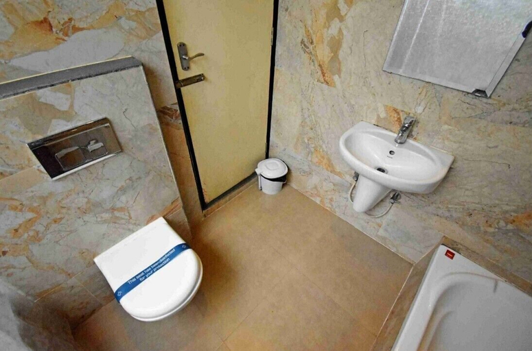 Bathroom 3, Aurobay Resorts, Viluppuram