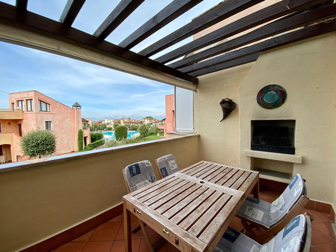 Others 4, Resort Apartment w/ Pool, Brescia