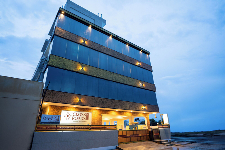 Exterior & Views 2, Cross Roads Inn, Coimbatore