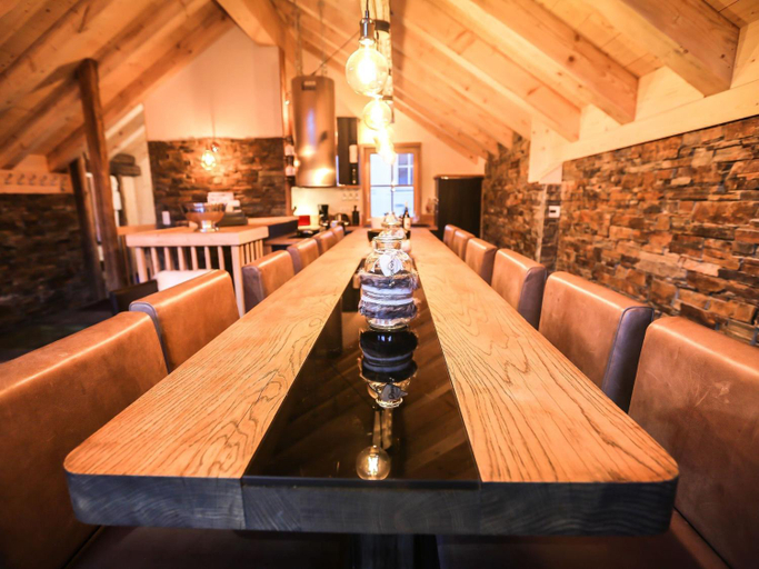 Food & Drinks, Chalet in Valloire near Ski Slopes, Savoie