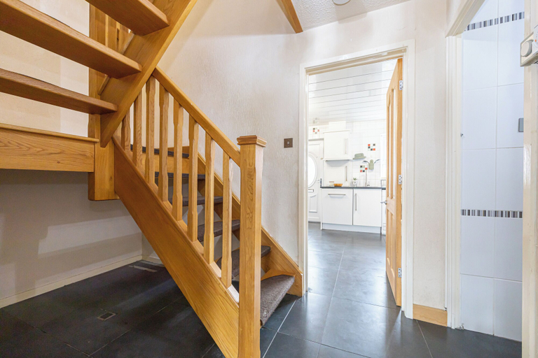 Others 3, Relaxing 4BR Near City Centre, Manchester