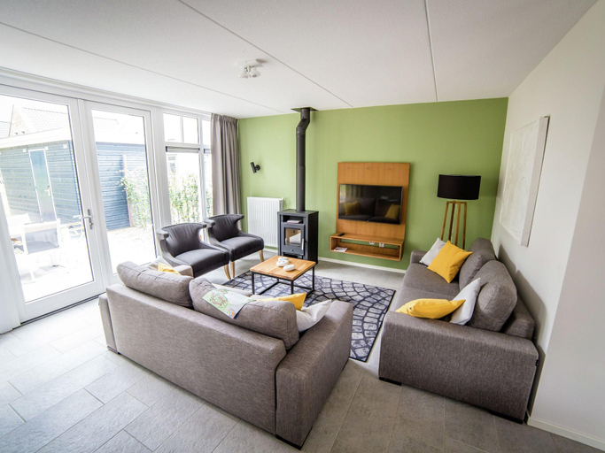 Others 5, Luxury Villa in Maastricht with Sauna, Limburg