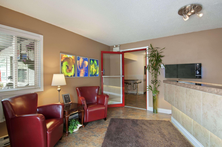 Public Area 2, Travelodge By Wyndham Hope, Fraser Valley