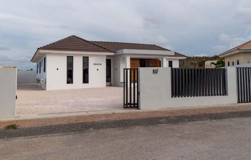 Exterior 4, Villa Milamor Curacao - Harmonie, Grote Berg