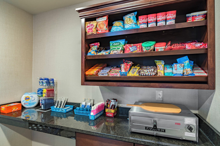 Food & Drinks 5, Cobblestone Inn & Suites - Lamoni, Decatur