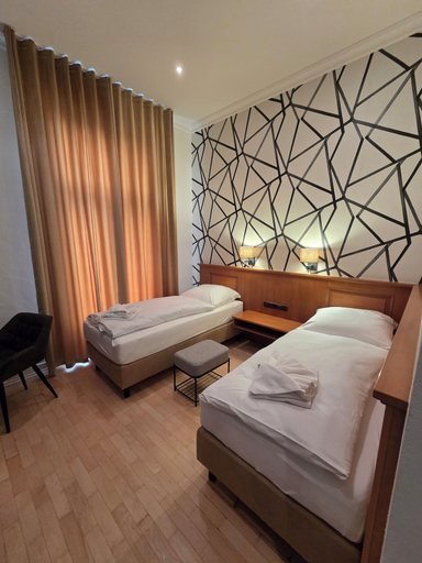 Bedroom 4, Porta Nigra Victus, Trier