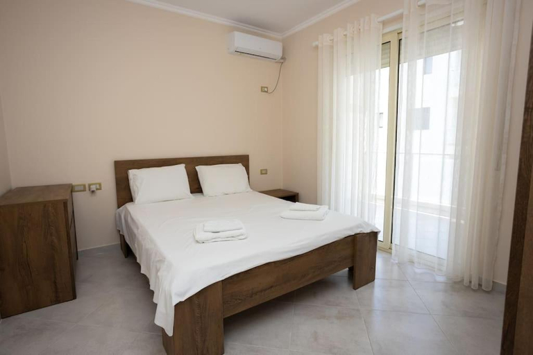 Bedroom 2, Seaside Apartment with Seafront View, Vlorës