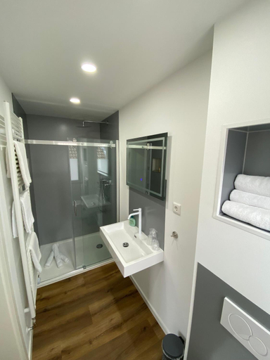 Bedroom 3, RobrookS Hotel Garni, Herford