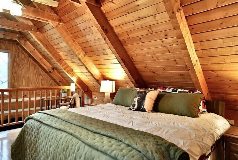 Others 5, Rustic Rewind, Sevier
