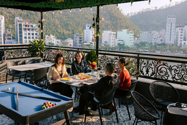Food & Drinks 5, Bao Phuc Hotel, Cát Hải