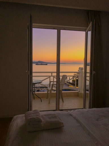 Bedroom 3, Sun N Blue Hotel, Sarandës