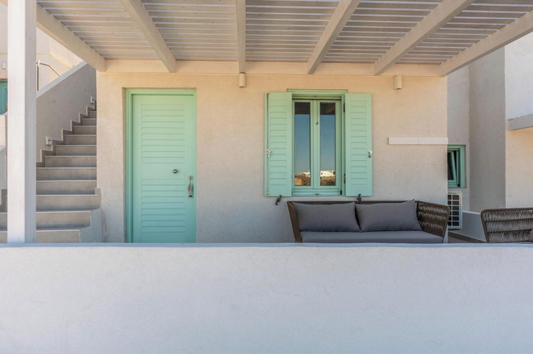 Exterior & Views, Kimolos Vibes Suites, South Aegean