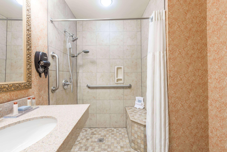Bathroom 4, Wingate By Wyndham Sulphur, Calcasieu