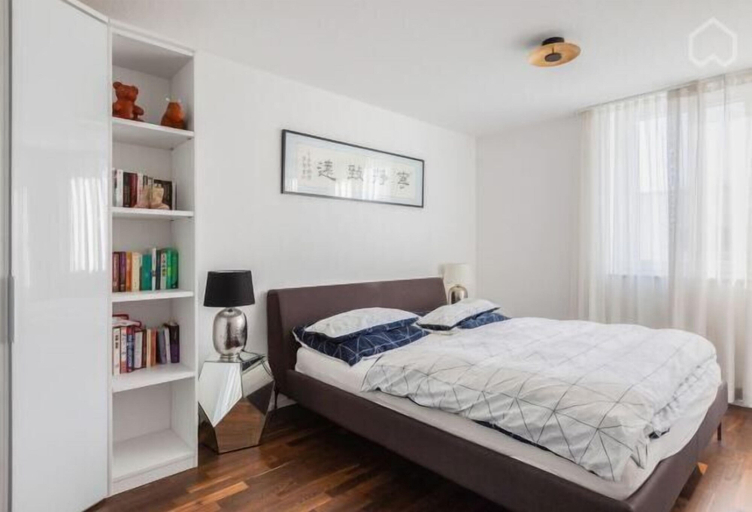 Bedroom 5, EXQUIS 2BR Luxury Apt. ROLF BENZ Parking Centre Kitchen Pick-up Service Airport, Böblingen
