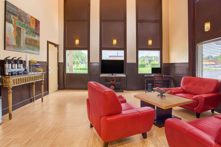 Public Area 2, Days Inn by Wyndham Brooksville, Hernando
