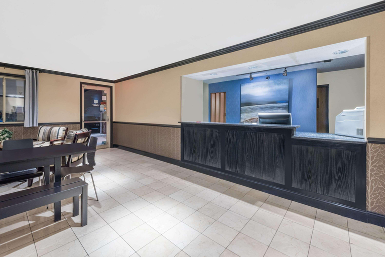Public Area 2, Super 8 by Wyndham Hanover, York