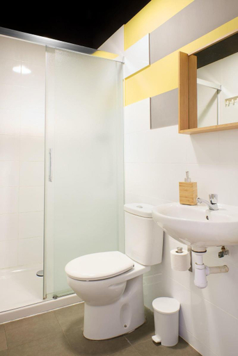 Bathroom 3, Bed and Bike Barcelona, Barcelona