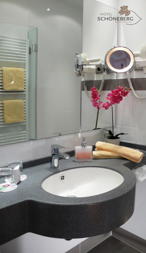 Bathroom 4, Hotel Schoneberg, Berlin