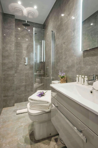 Bathroom 3, Bright and Modern Bayswater Apartment, London