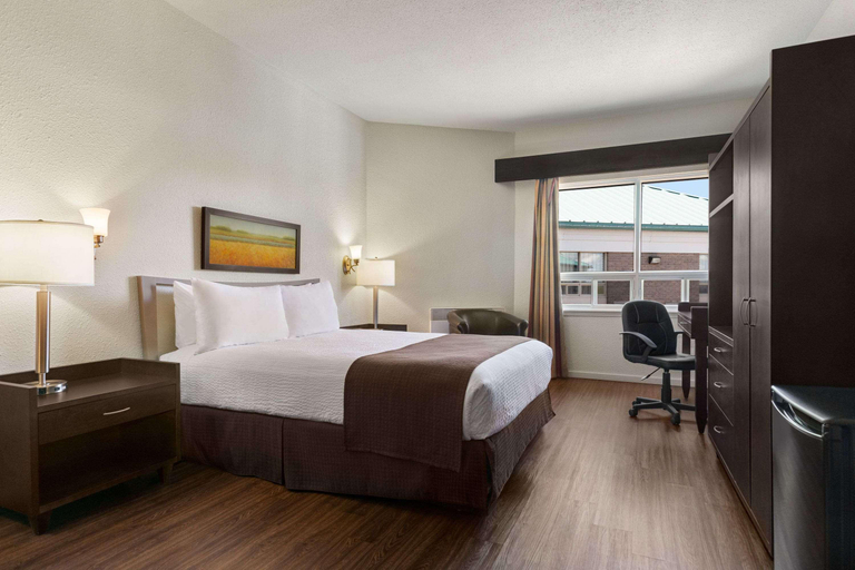 Bathroom 4, Days Inn by Wyndham Montmagny, Montmagny