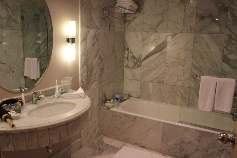 Bathroom 5, Ghazala Luxury Collection Alamein, El Alamein