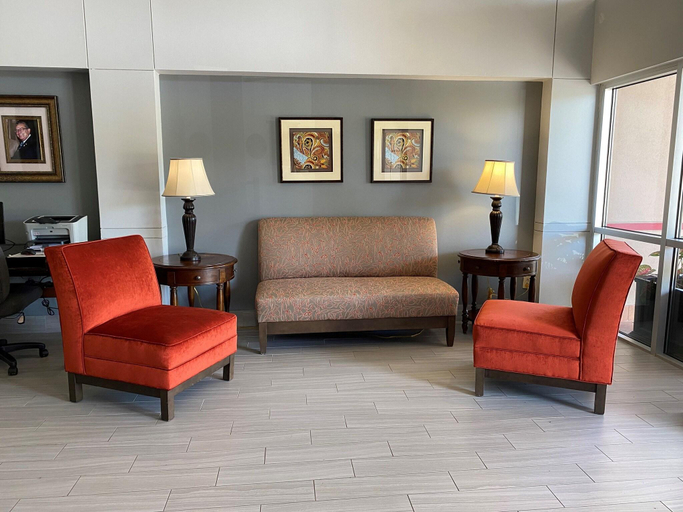 Public Area 2, Ramada by Wyndham Luling, Saint Charles