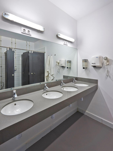 Others 5, HOLA HOSTAL COLLBLANC, Barcelona