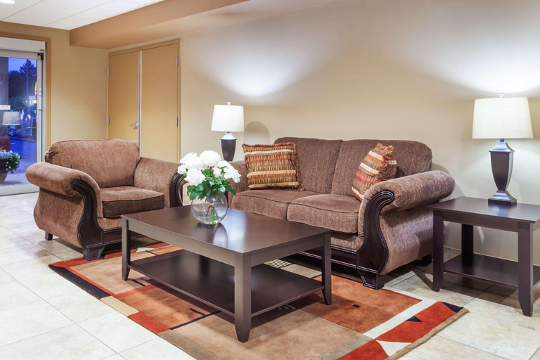 Public Area, Super 8 by Wyndham Abbotsford BC, Fraser Valley