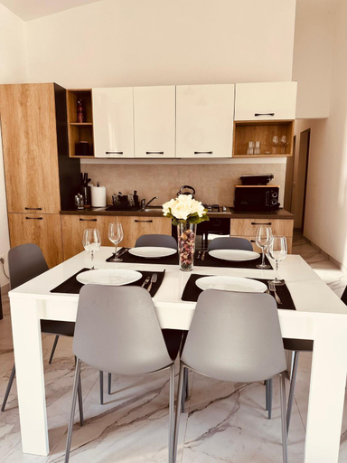 Facilities 3, Villa Genvic, Syracuse