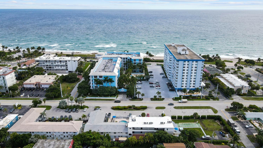Exterior & Views 2, Oceans 735, Broward