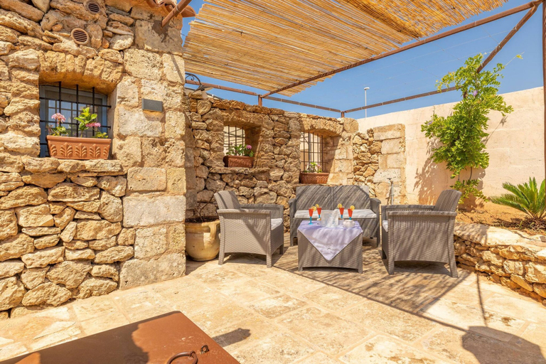 Room 3, Trullo Mmammineddhu in Torre San Giovanni, Lecce
