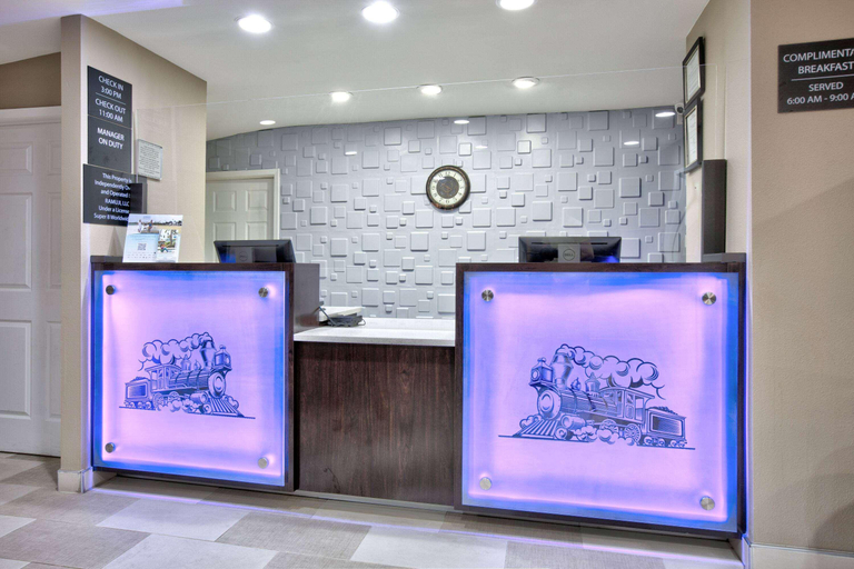 Public Area 3, Super 8 by Wyndham Palestine, Anderson