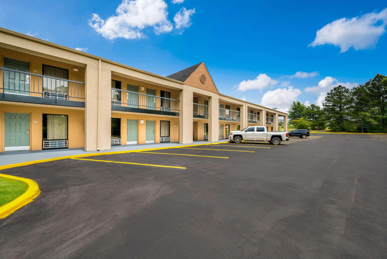 Public Area 1, Quality Inn Cullman I-65 exit 310, Cullman