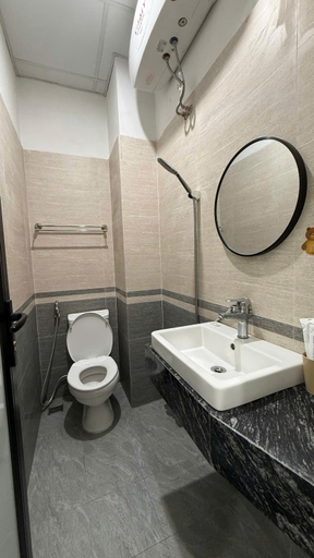 Bathroom 4, Era Apartment Doan Ke Thien, Cầu Giấy