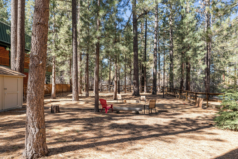 Others 4, Catalina Creekside Cabin, San Bernardino