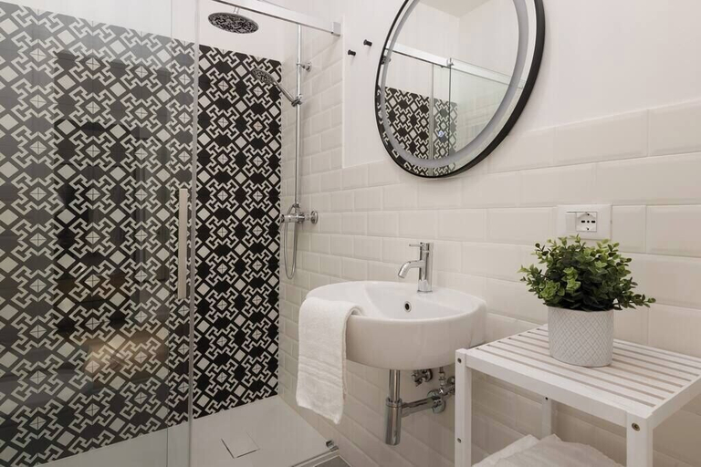 Bathroom 5, Revived Elegance in Trieste, Trieste