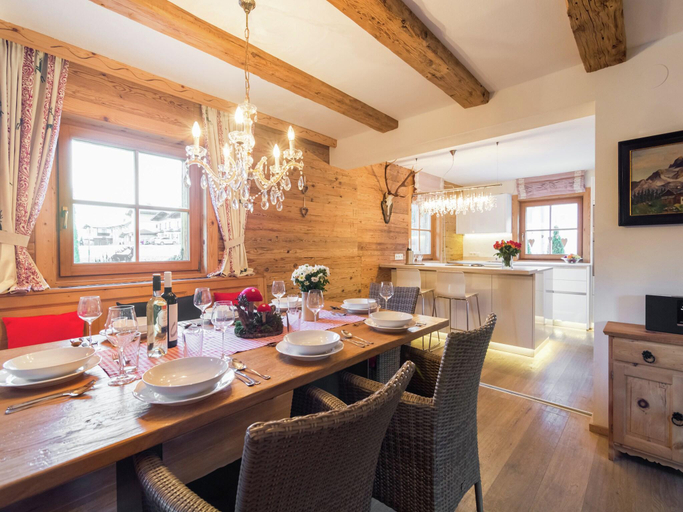 Others 4, Chalet in Ellmau near Ski Slopes, Kufstein