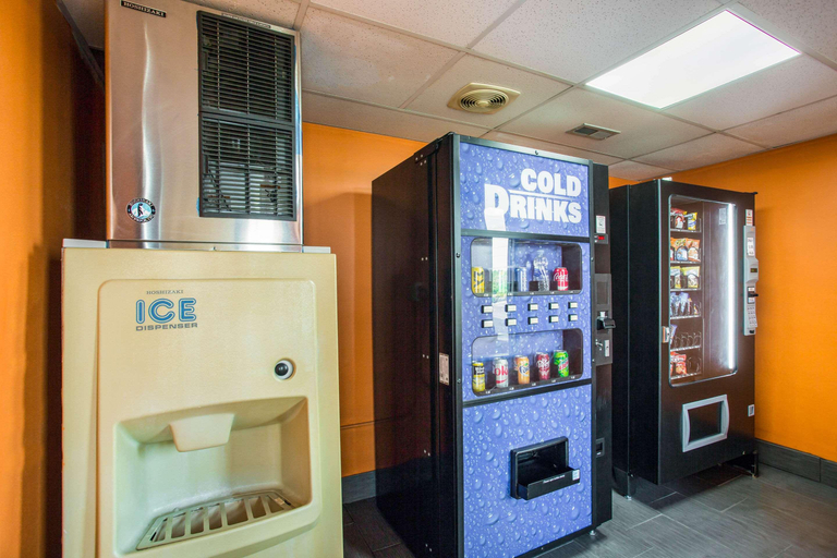 Public Area 2, Quality Inn White House, Robertson