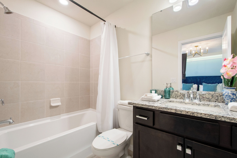 Bathroom 3, 15993CCL Windsor Cay Resort, Lake