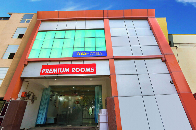 Exterior & Views 2, FabHotel Premium Rooms, Delhi